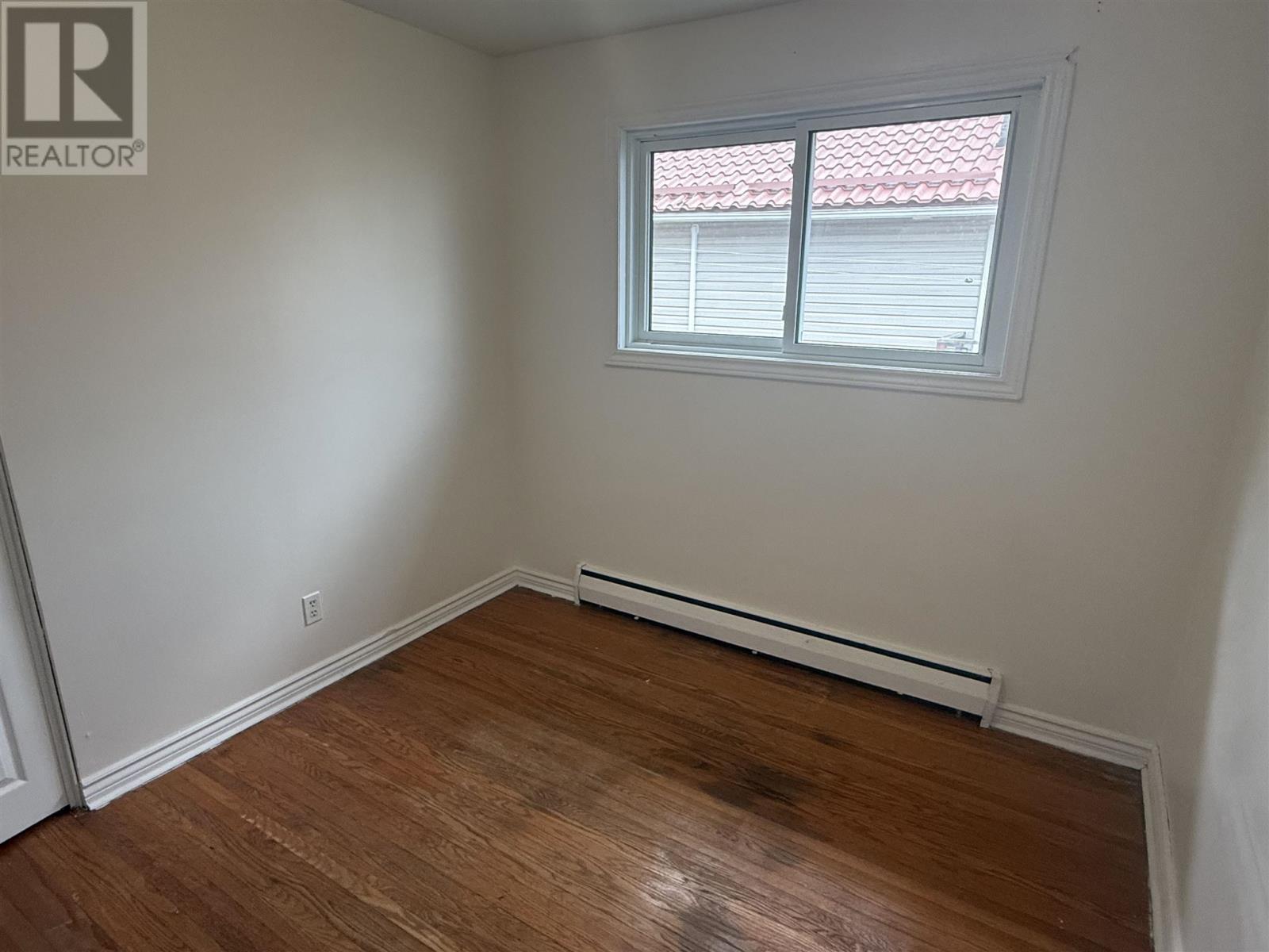 31 Hirshhorn AVE - Image 28