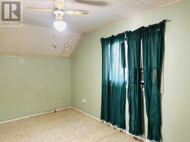 23 Edinburgh ST - Image 13