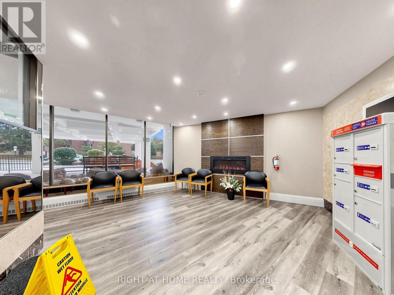 #915 5 VICORA LINKWAY WAY - 10