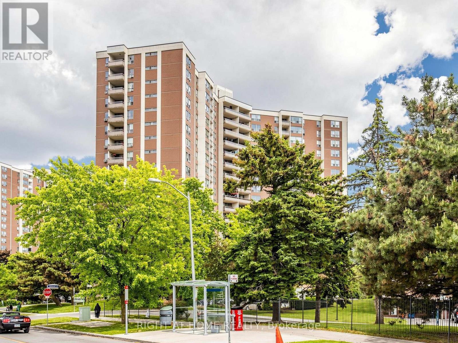 915 - 5 VICORA LINKWAY WAY, Toronto (Flemingdon Park) — photo 2