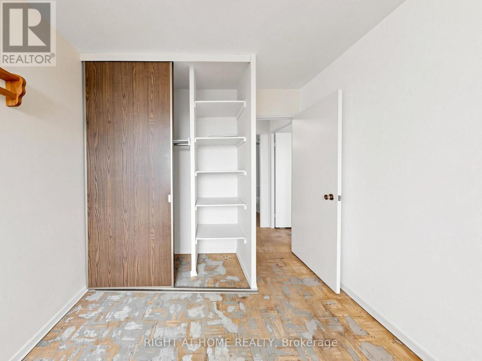 #915 5 VICORA LINKWAY WAY - 23