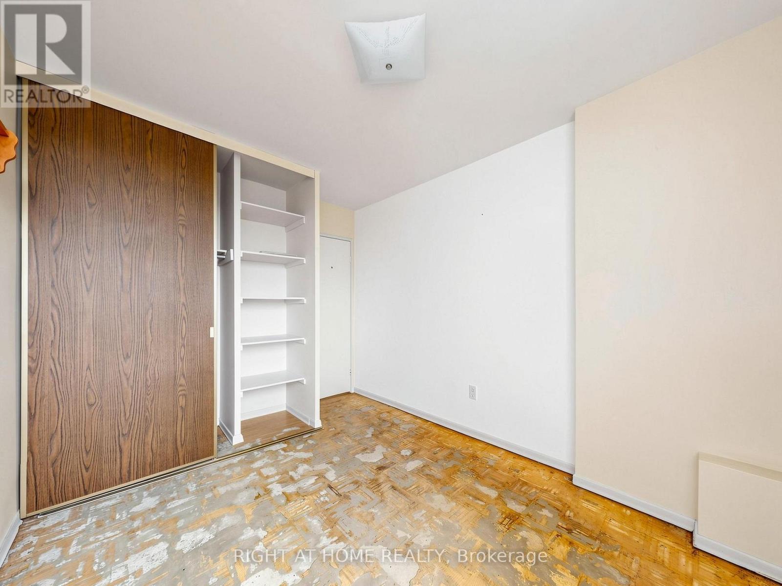 #915 5 VICORA LINKWAY WAY - 24