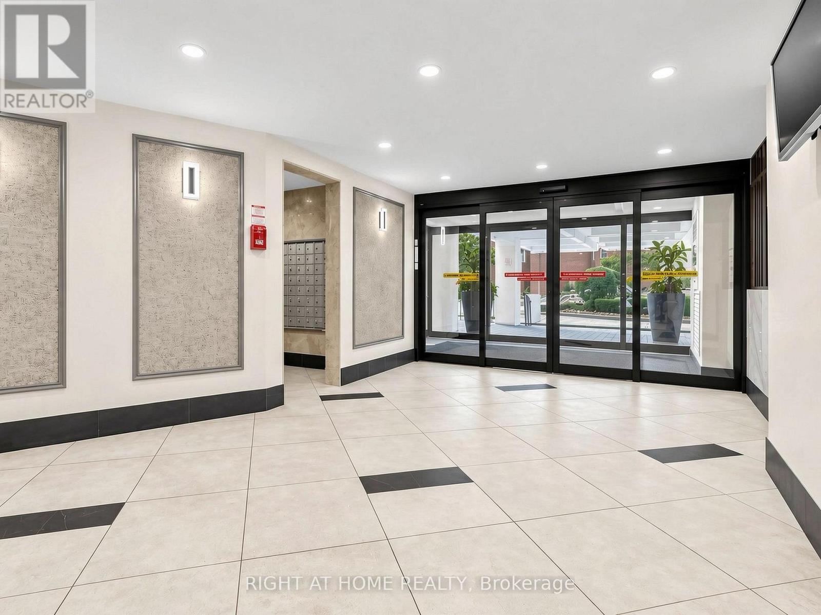 915 - 5 VICORA LINKWAY WAY, Toronto (Flemingdon Park) — photo 4