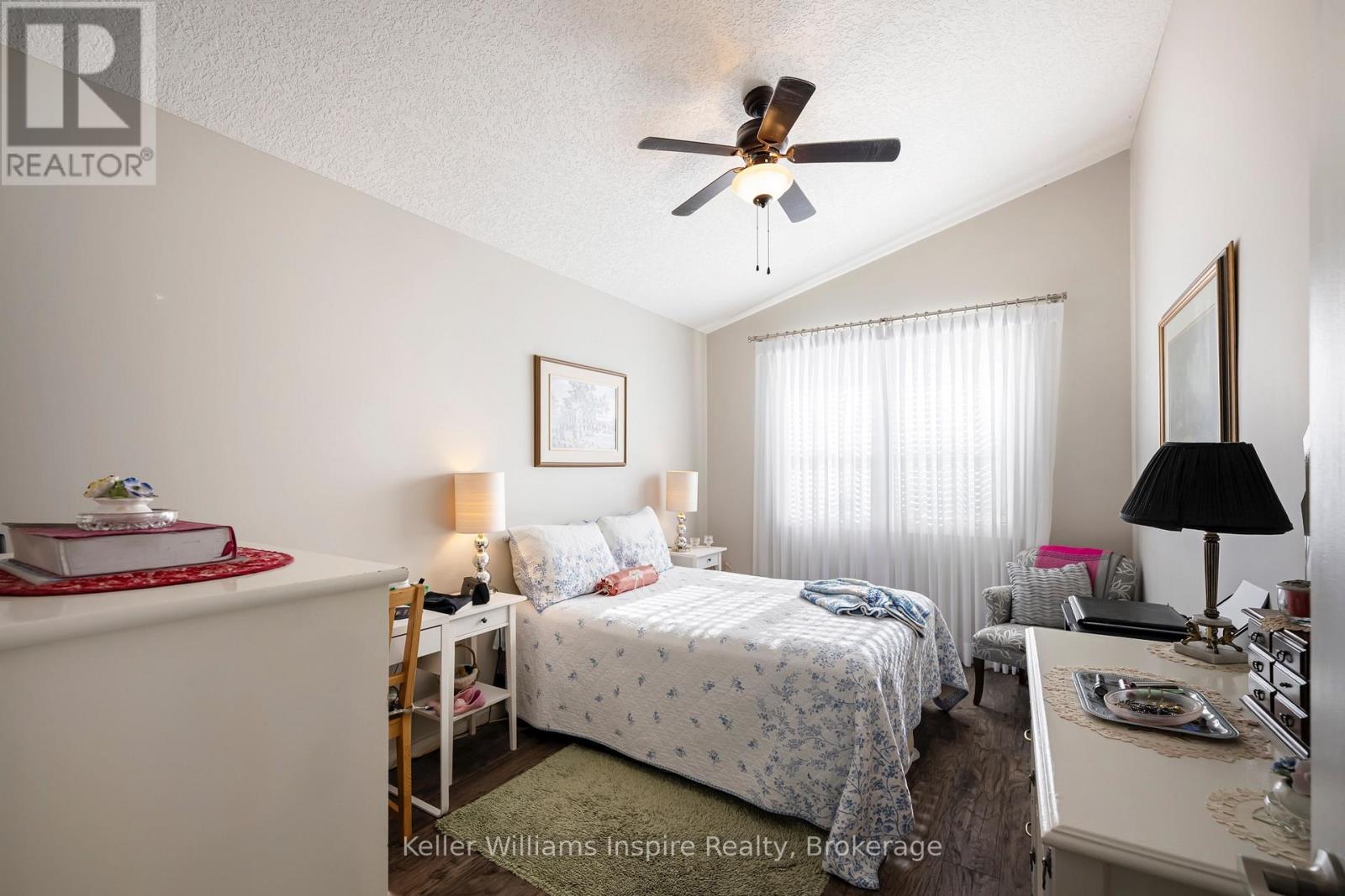 565 ST DAVID STREET N - 32