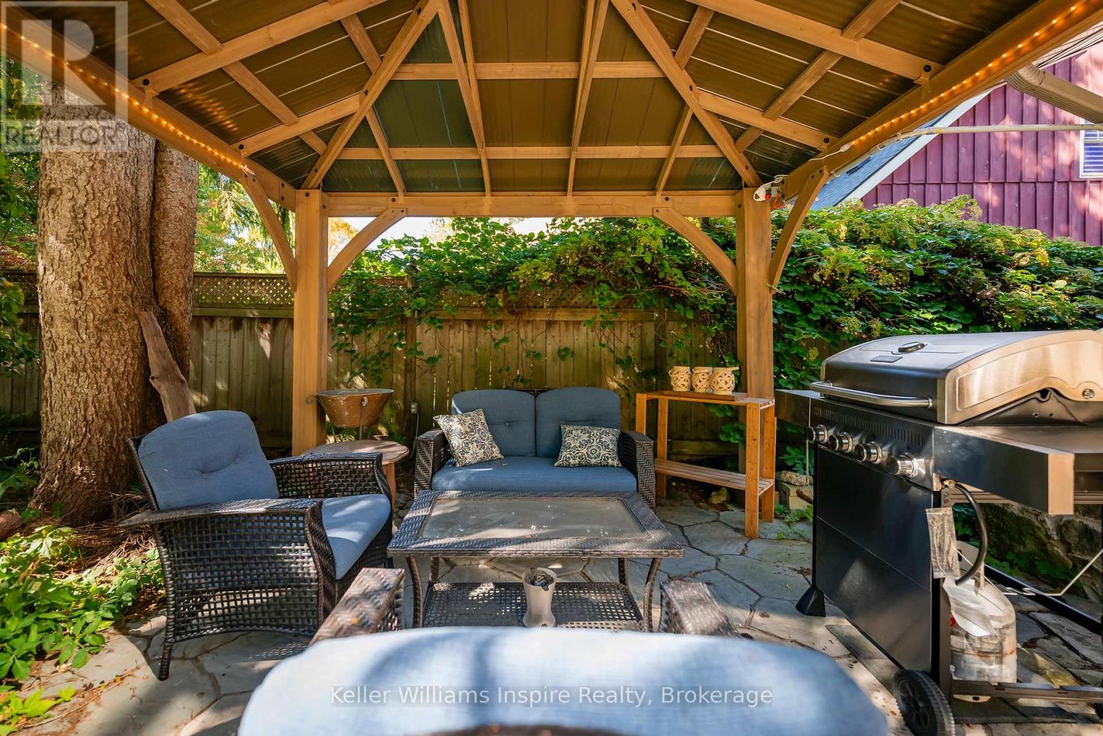 565 ST DAVID STREET N - 36
