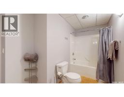 1 Pompano Bay, Pilot Butte, SK S4L1B7 Photo 49