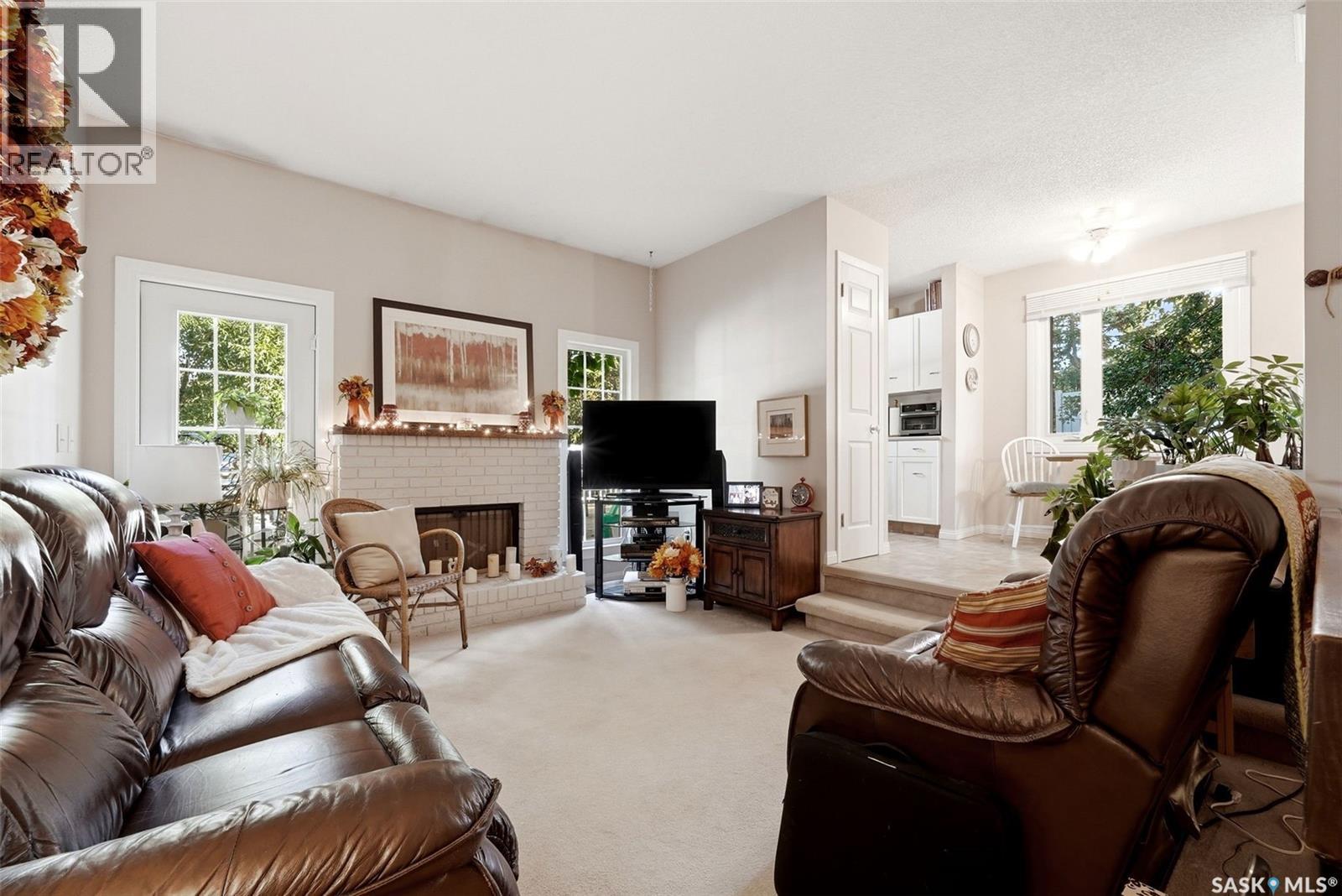 11 Green Meadow ROAD, Regina — photo 12