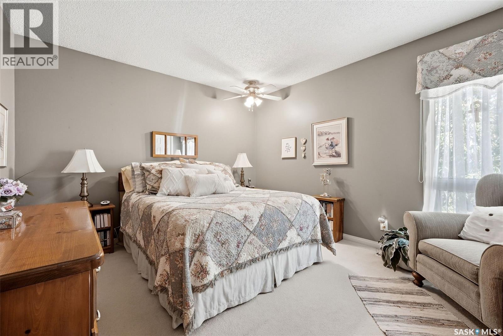 11 Green Meadow ROAD, Regina — photo 16