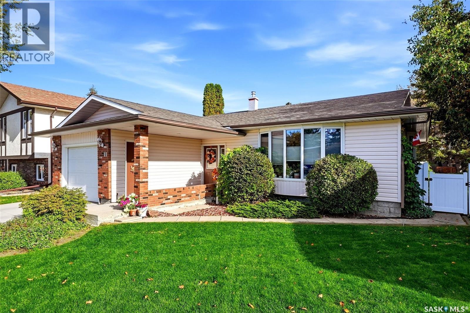 11 Green Meadow ROAD - 2