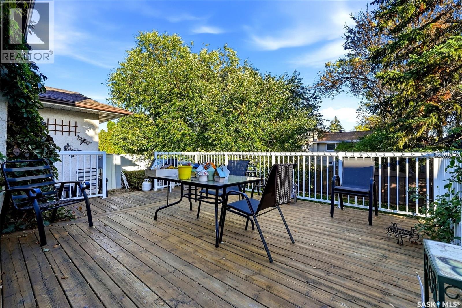 11 Green Meadow ROAD - 35