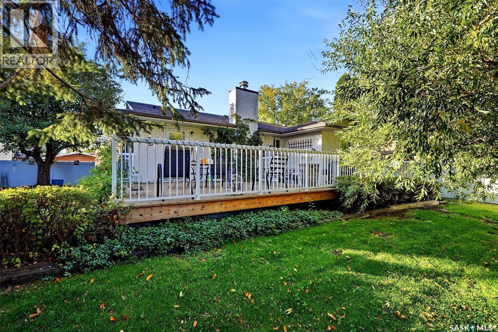 11 Green Meadow ROAD - 40