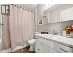 Bedroom - 11 Green Meadow Road, Regina, SK S4V0A4 Photo 15