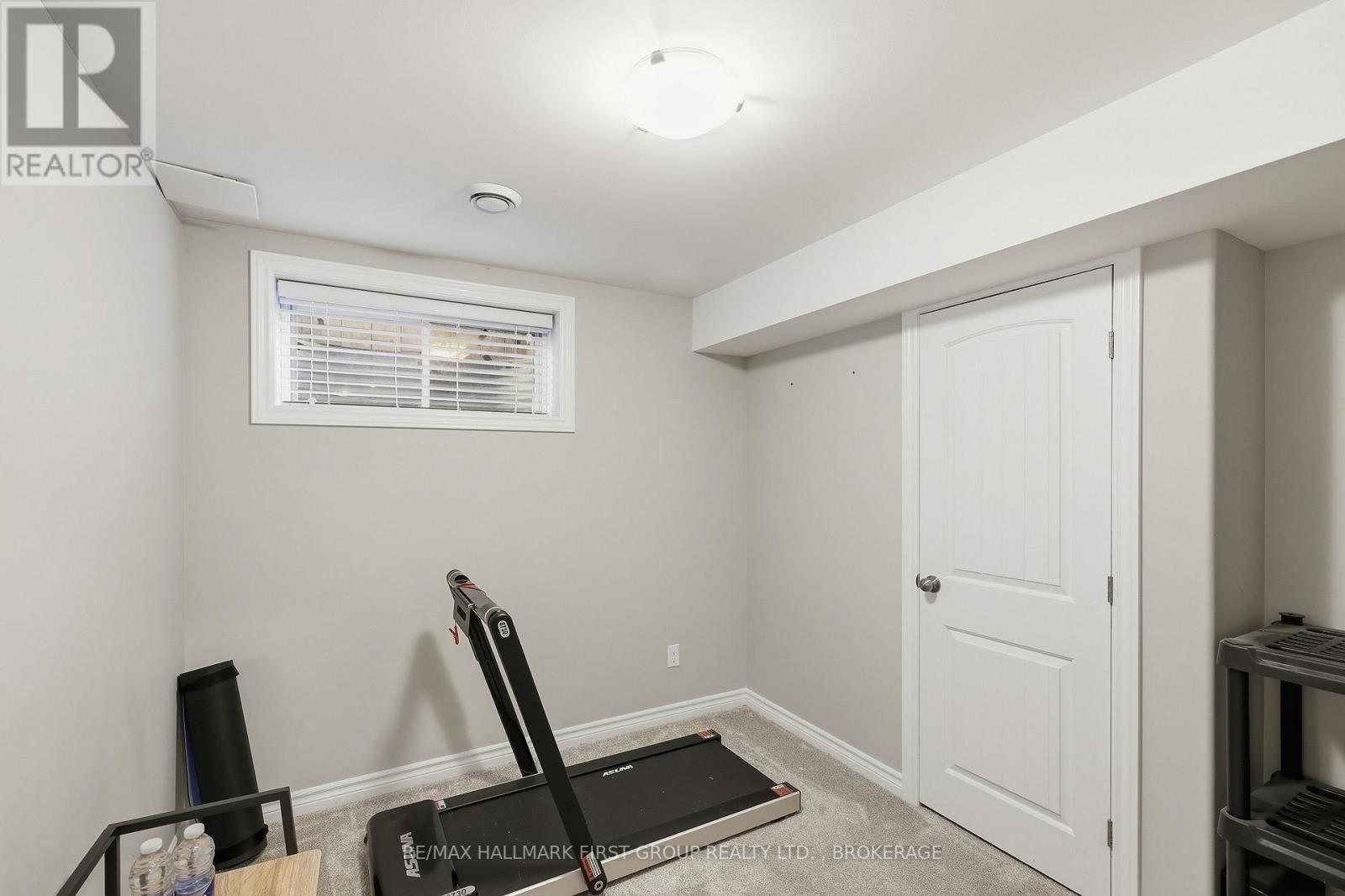 133 PAULINE TOM AVENUE - Image 32