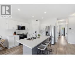 Dining room - 133 Pauline Tom Avenue, Kingston), ON K7K0G1 Photo 7