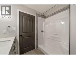 1370 Pacific Circle W - photo 28