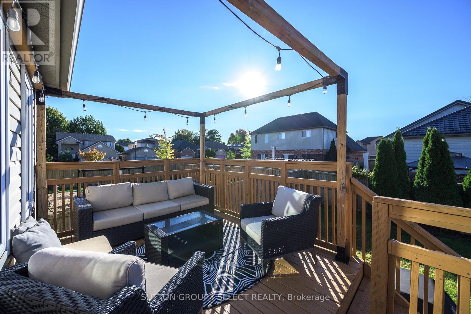 1801 SEYMOUR CRESCENT - Image 36