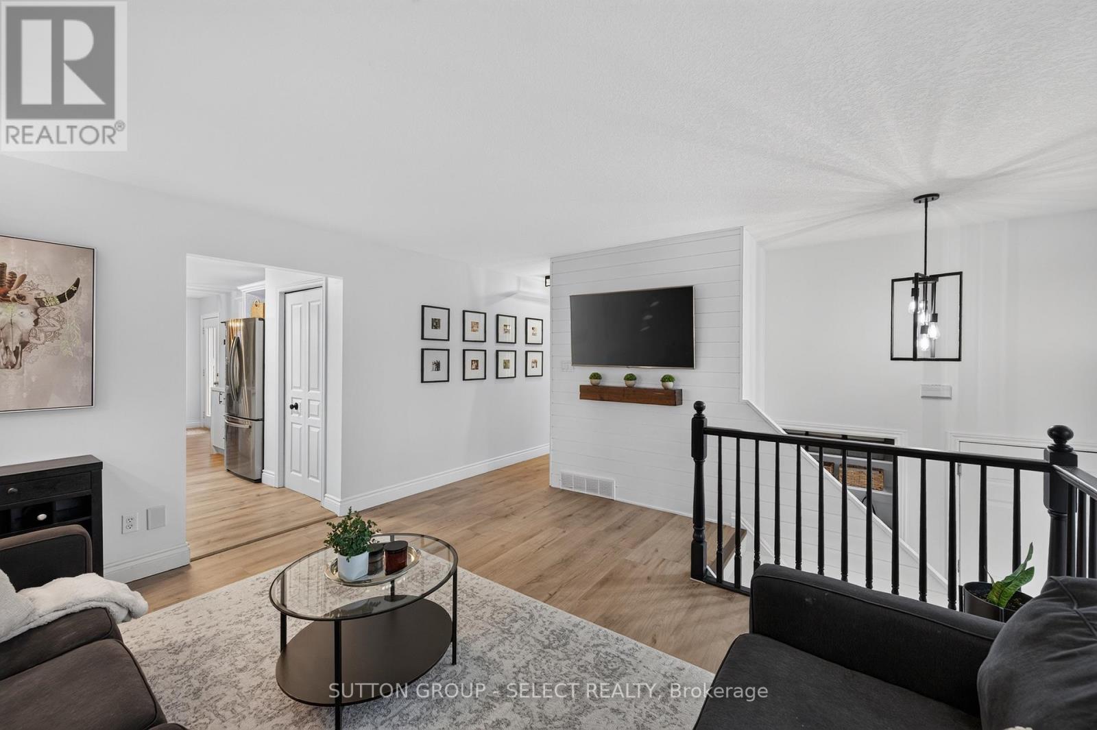 1801 SEYMOUR CRESCENT - Image 6
