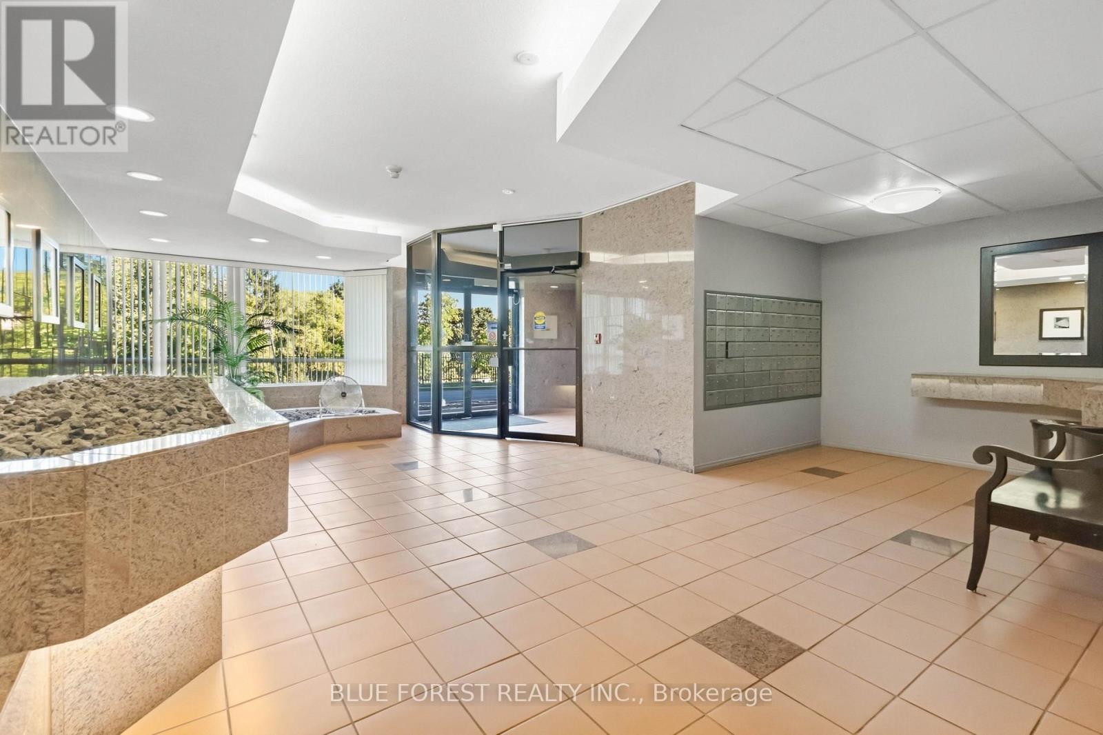 #715 521 RIVERSIDE DRIVE - 22