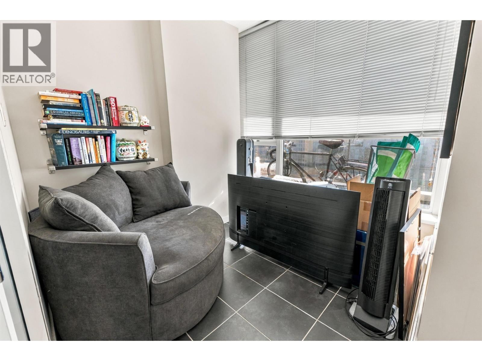 Photo of 3701 188 KEEFER PLACE 17