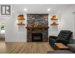 28675 98 Avenue, Maple Ridge, BC V2W1K9 Photo 10