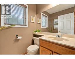21 Mt Robson Close SE - photo 20