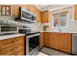 4pc Bathroom - 1263 Bantham Street, Mississauga, ON L5V1Y8 Photo 6