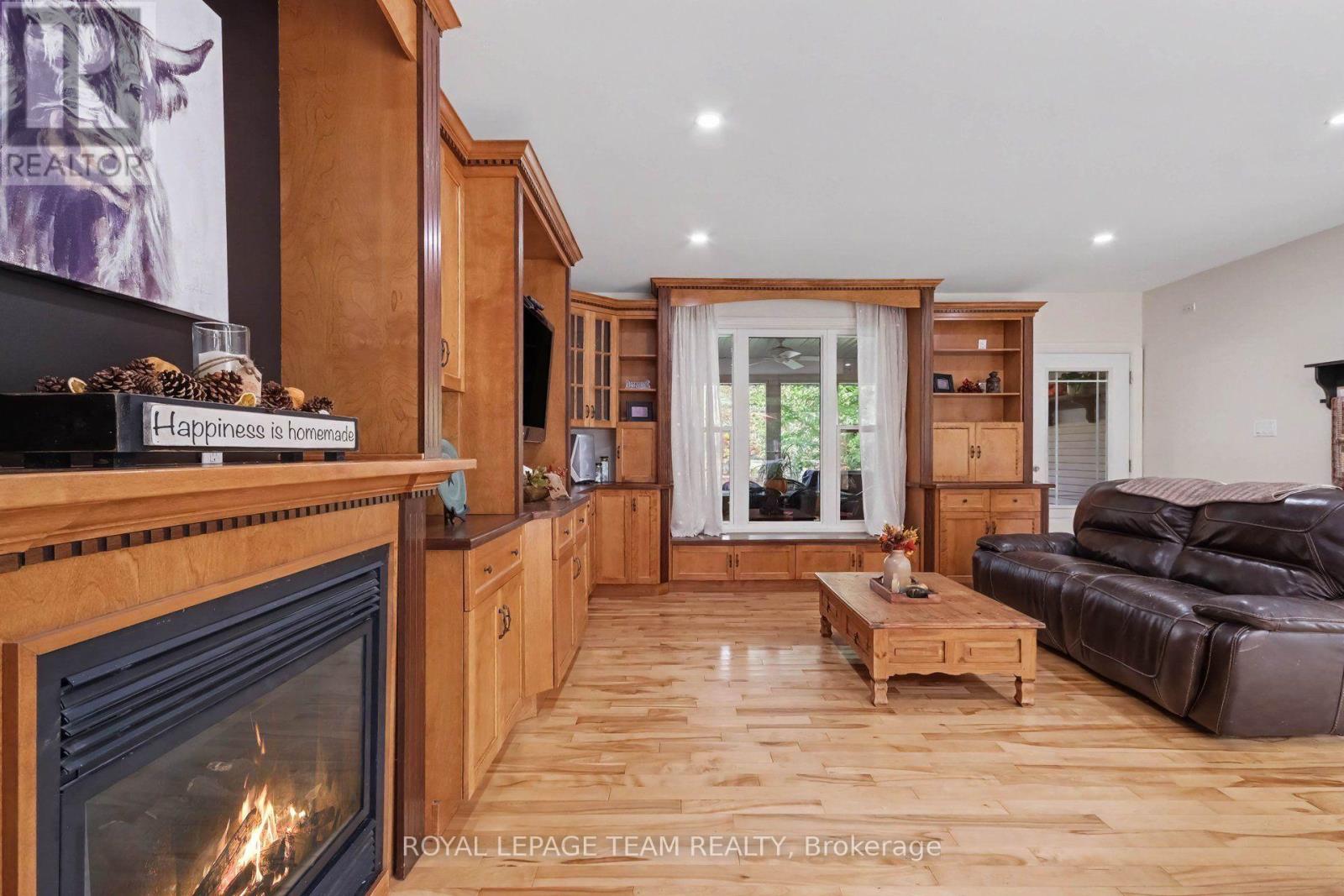 10496 ST JOHN STREET - Image 14