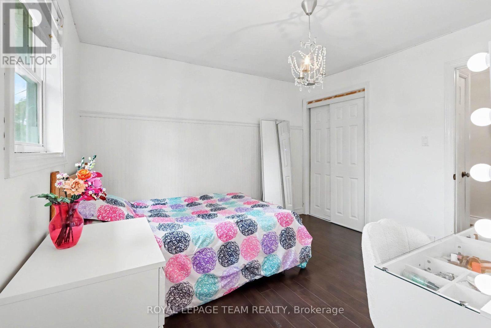 10496 ST JOHN STREET - Image 23