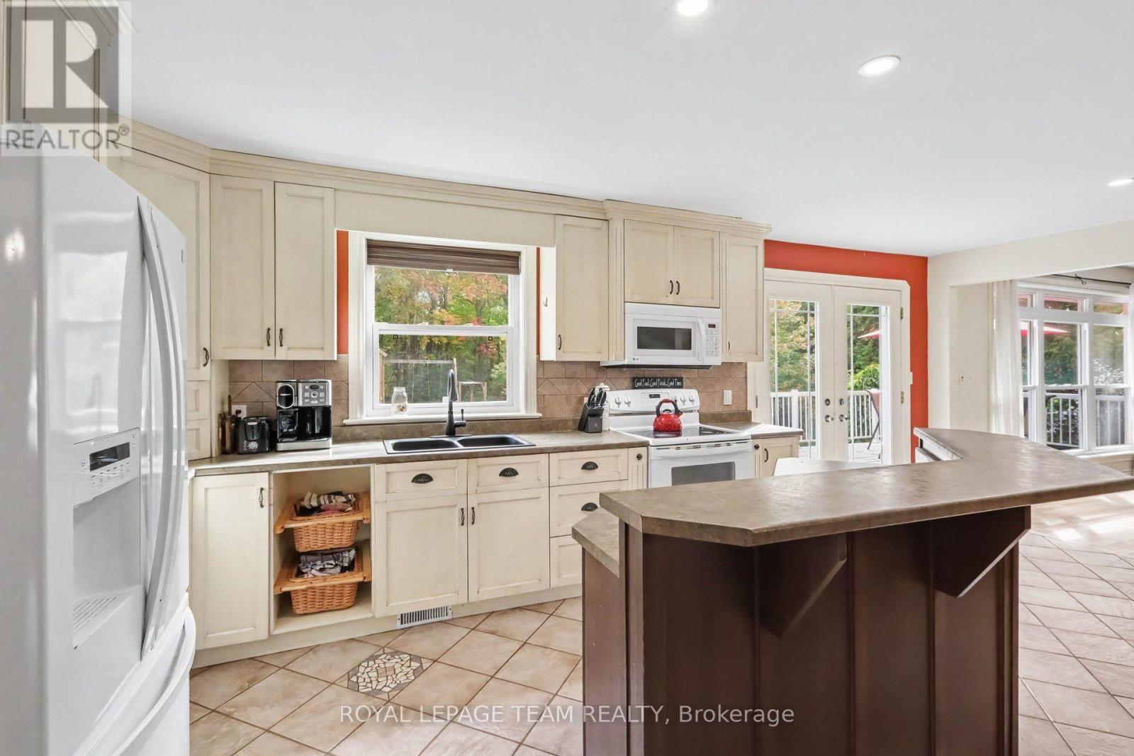 10496 ST JOHN STREET - 8