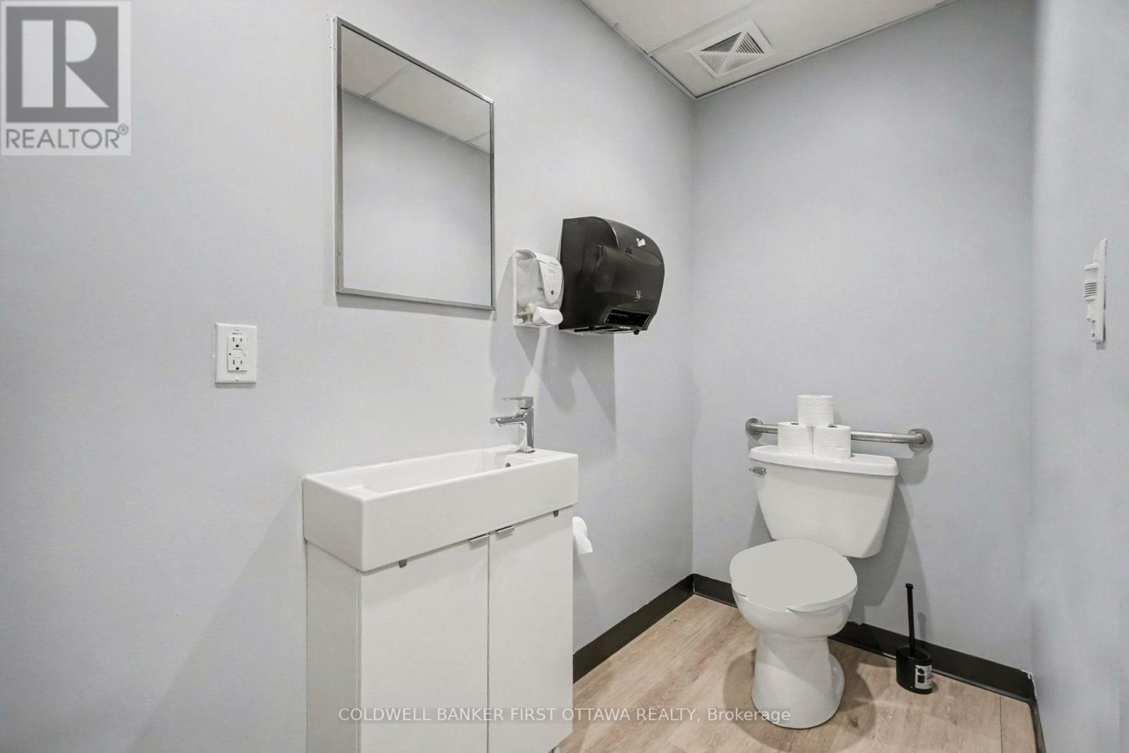 Two washrooms, one wheelchair accessible