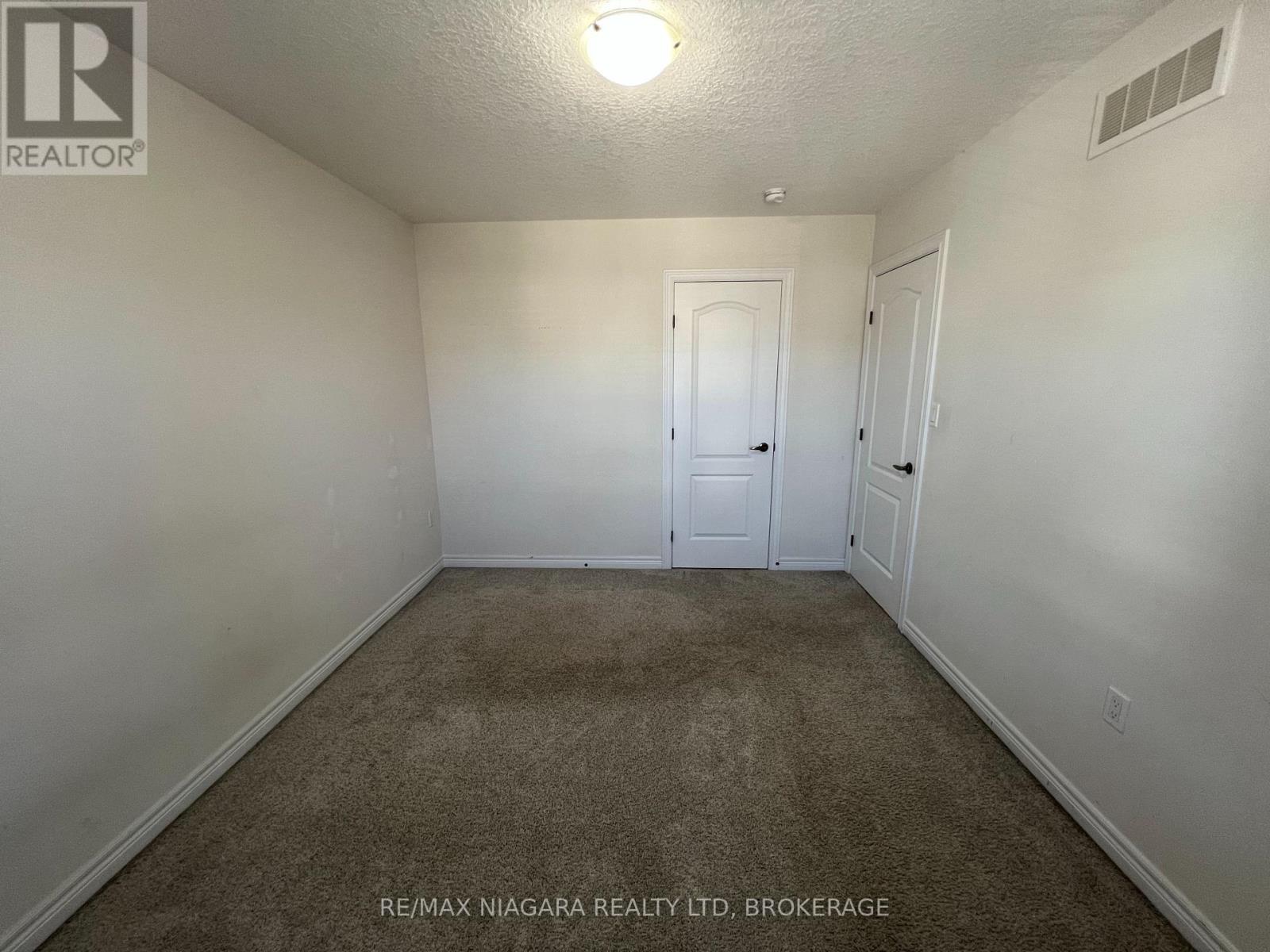 23 FAIRGROUNDS DRIVE - 33