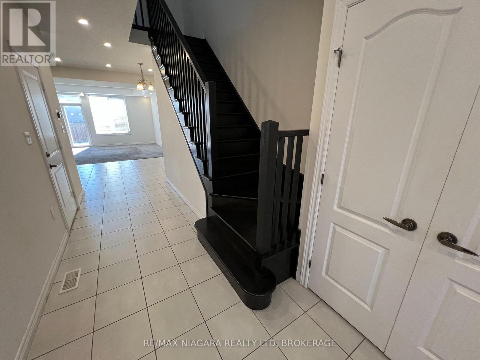 23 FAIRGROUNDS DRIVE, Hamilton (Binbrook) — photo 6