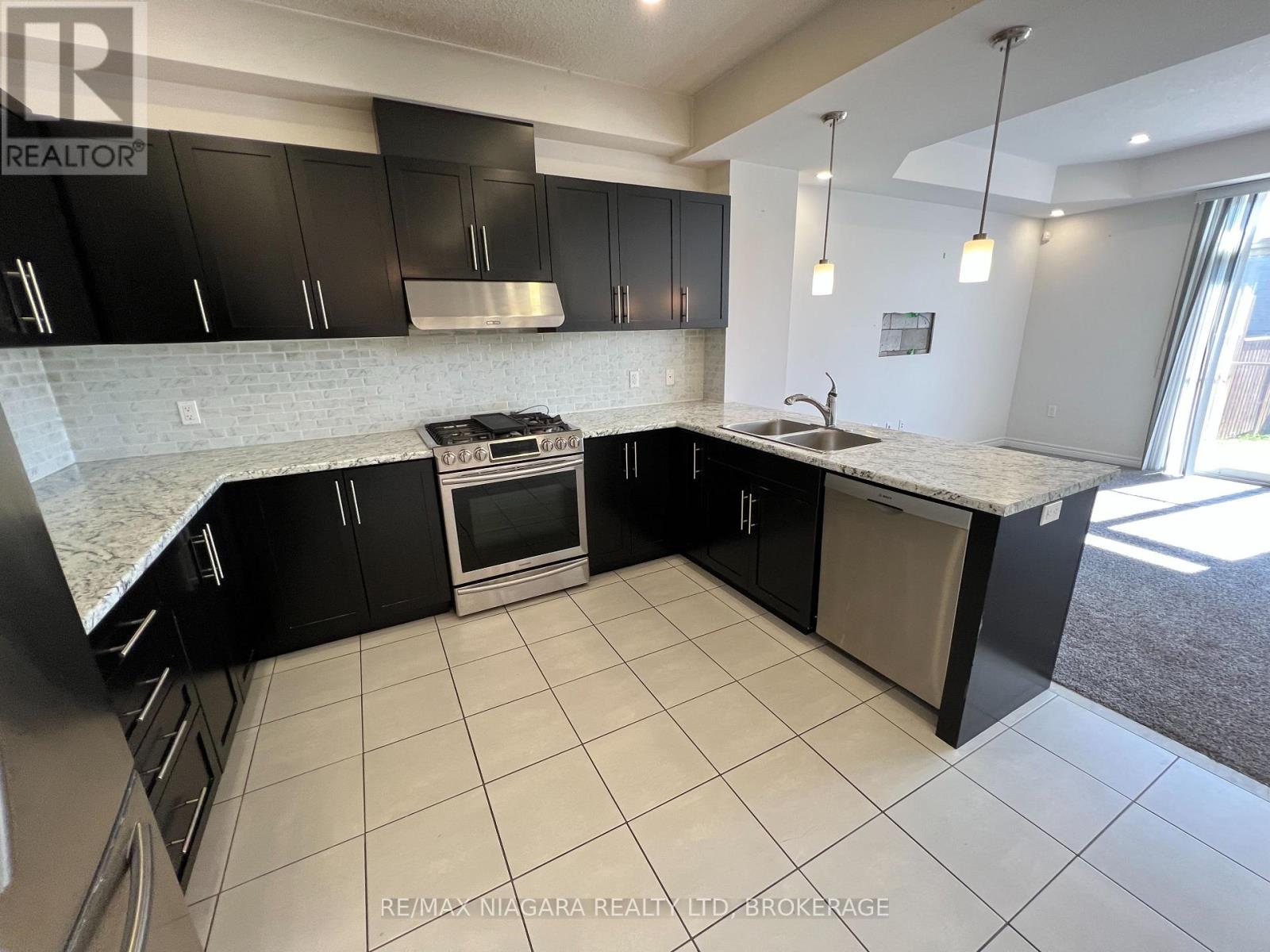 23 FAIRGROUNDS DRIVE, Hamilton (Binbrook) — photo 9