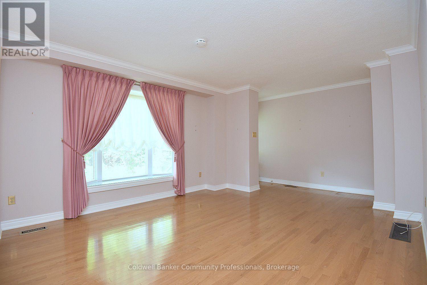 81 AYLMER CRESCENT - 10