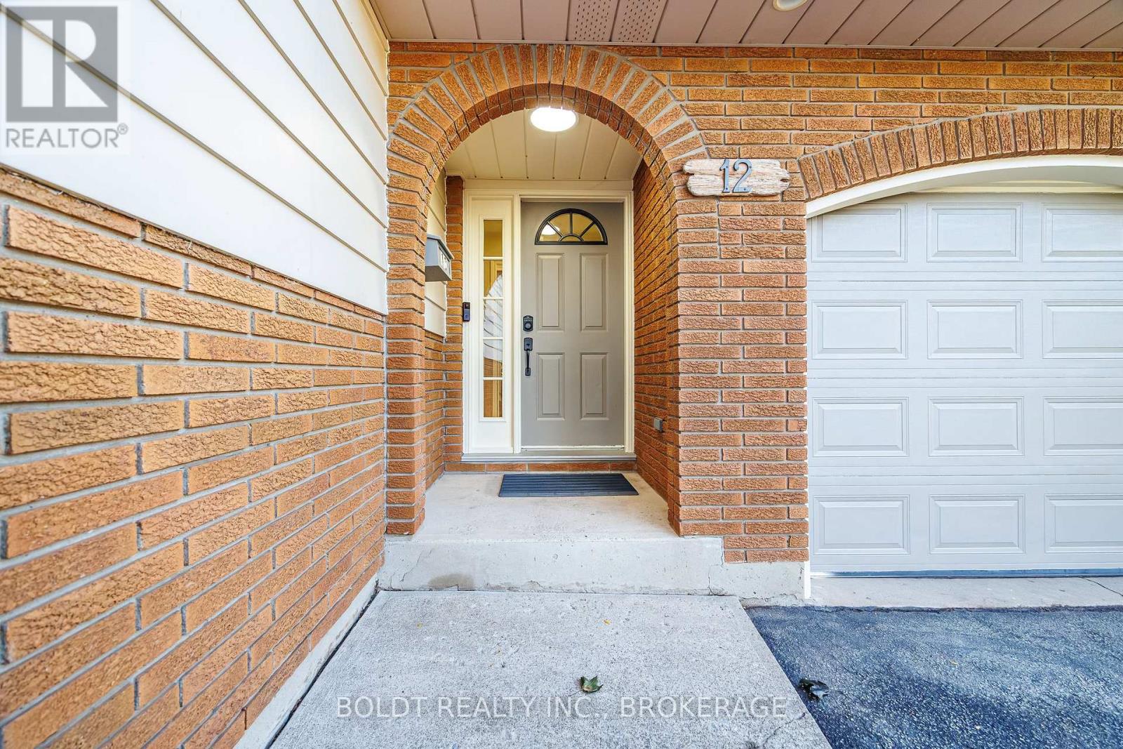 12 BAYSHORE CRESCENT - Image 7