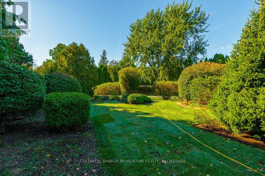 13 LANTANA CIRCLE E - 33