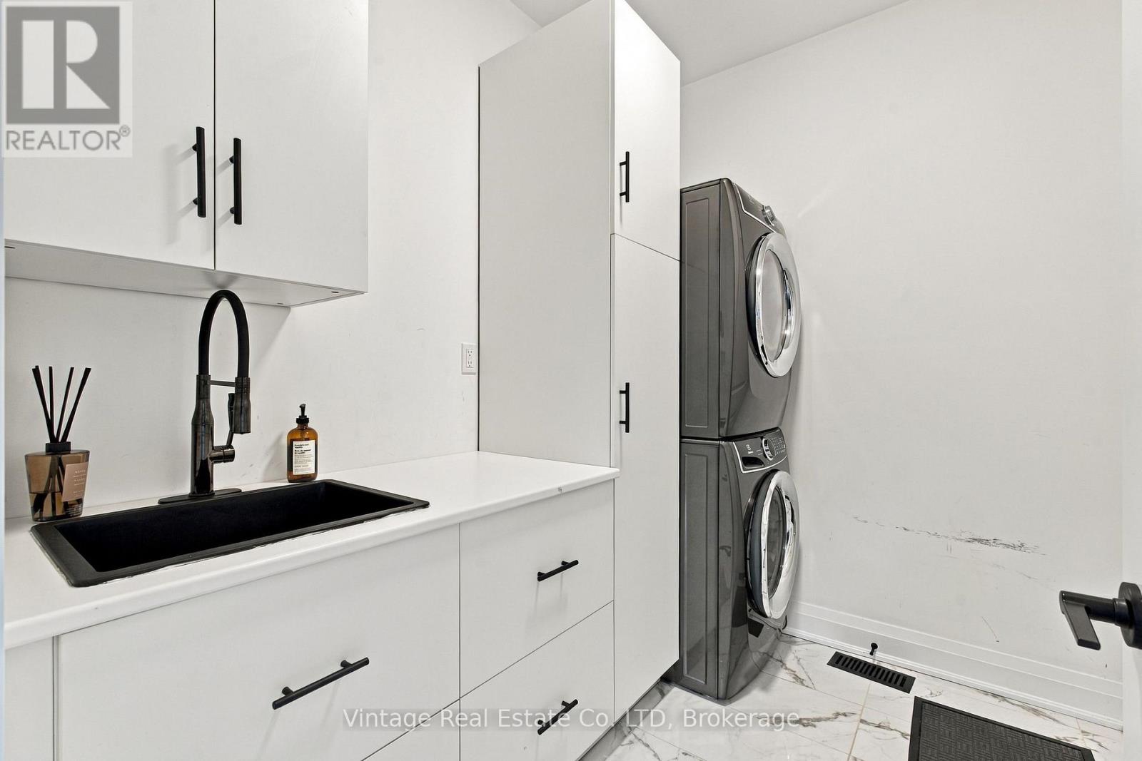 136 SUSAN DRIVE, Pelham (Fonthill) — photo 12