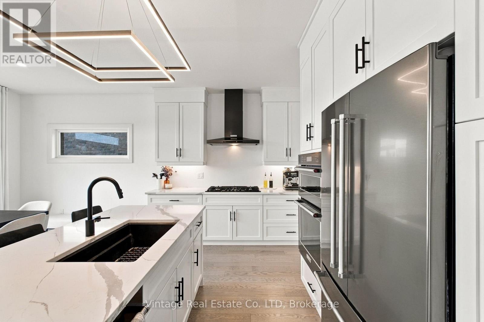 136 SUSAN DRIVE, Pelham (Fonthill) — photo 9