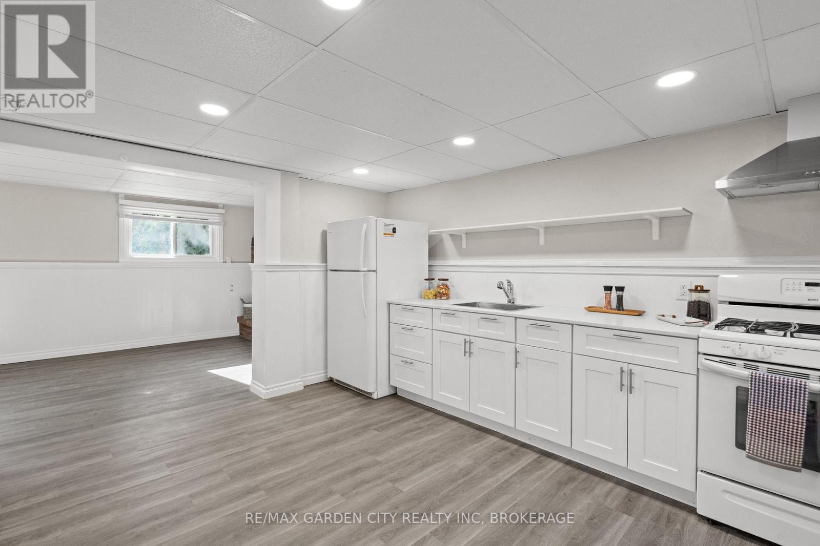 LOWER. - 49 BENDINGROAD CRESCENT, St. Catharines (Lakeport) — photo 3