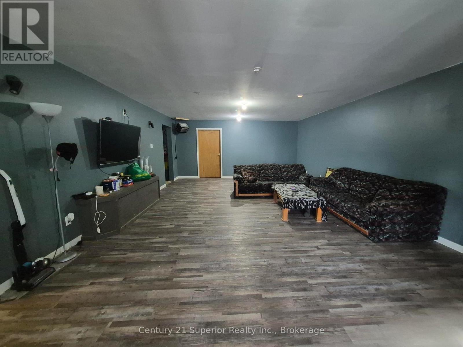500 PEARY STREET W - Image 21