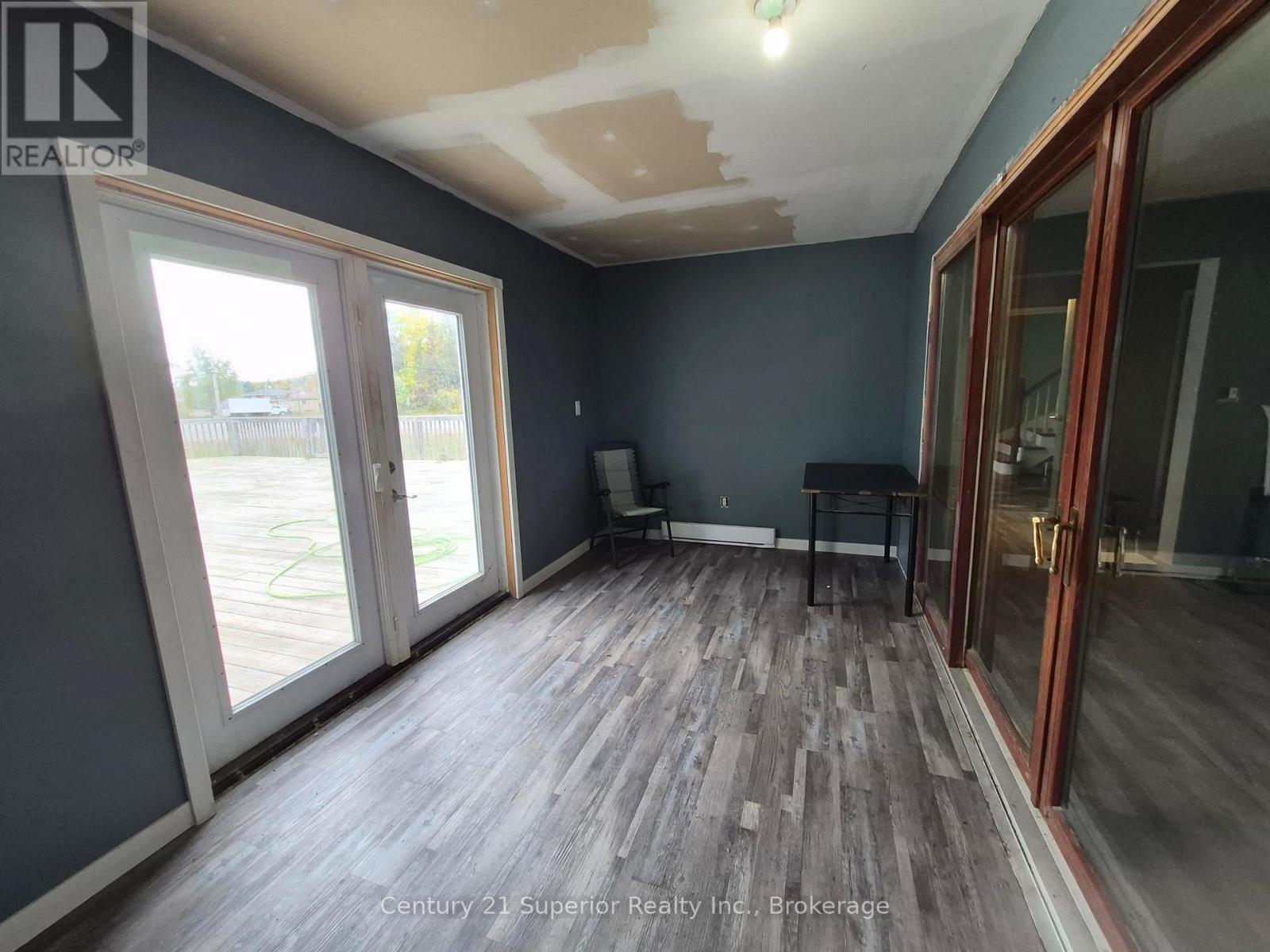 500 PEARY STREET W - Image 23