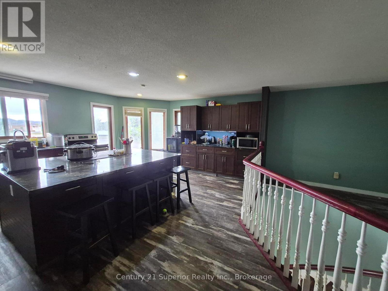 500 PEARY STREET W - Image 28