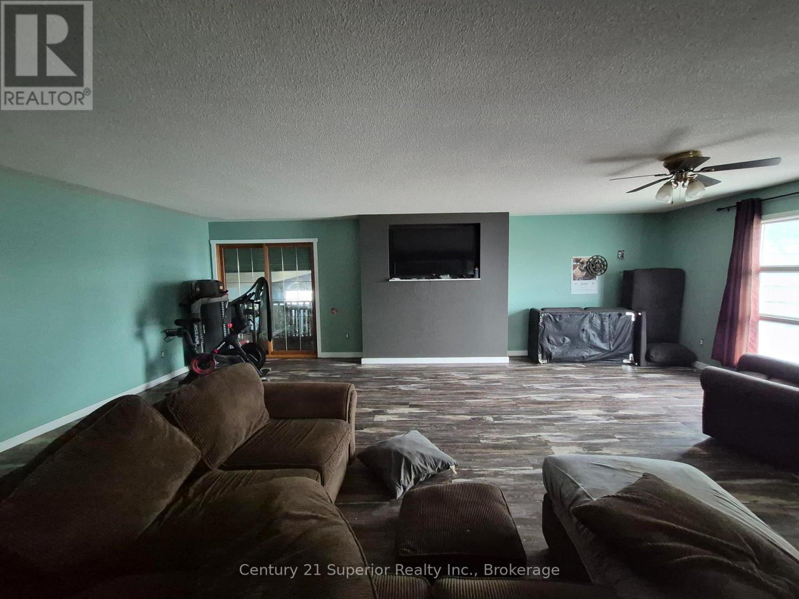 500 PEARY STREET W - Image 31
