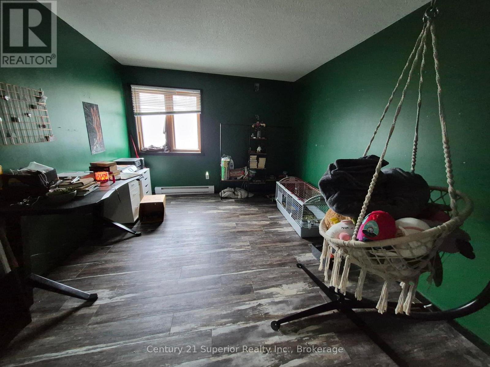 500 PEARY STREET W - Image 36