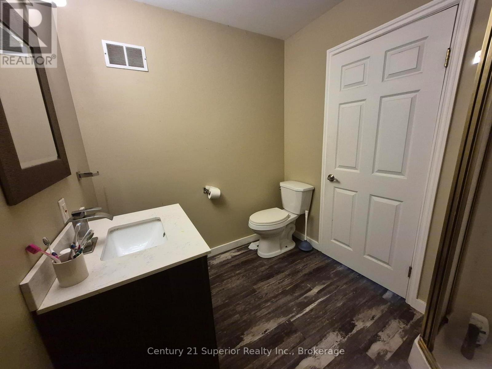 500 PEARY STREET W - Image 38