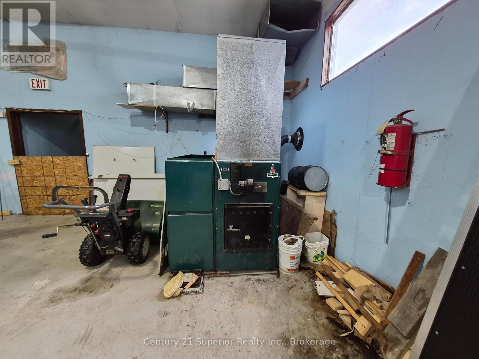 500 PEARY STREET W - Image 40