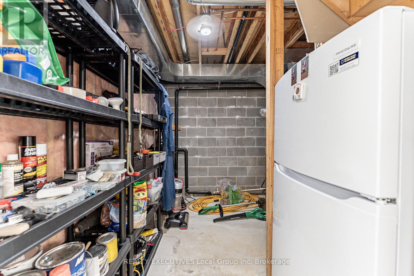 87 FAIRWAY DRIVE - Image 40