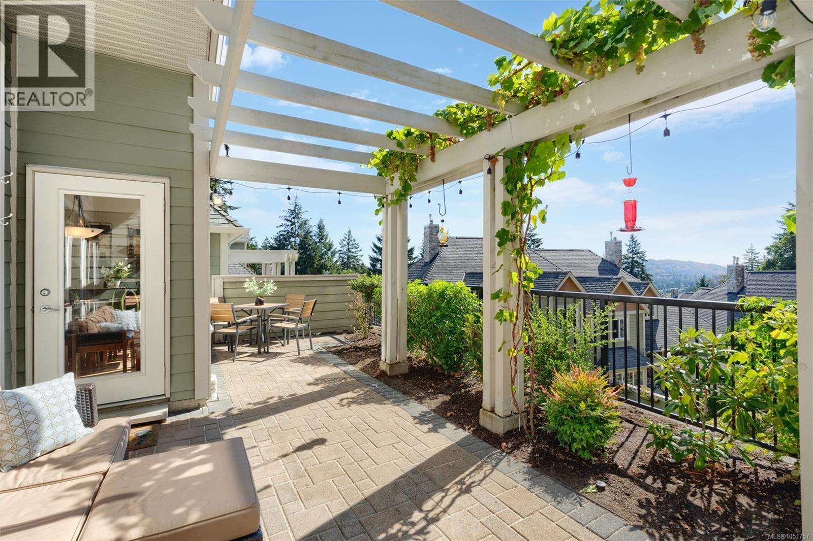 102 945 Bear Mountain Pkwy, Langford