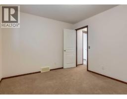 424 Hidden Creek Boulevard Nw, Calgary, AB T3K6J1 Photo 34