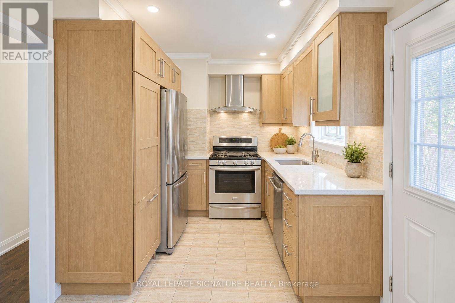 45 Fenelon Drive, Toronto, ON photo 48
